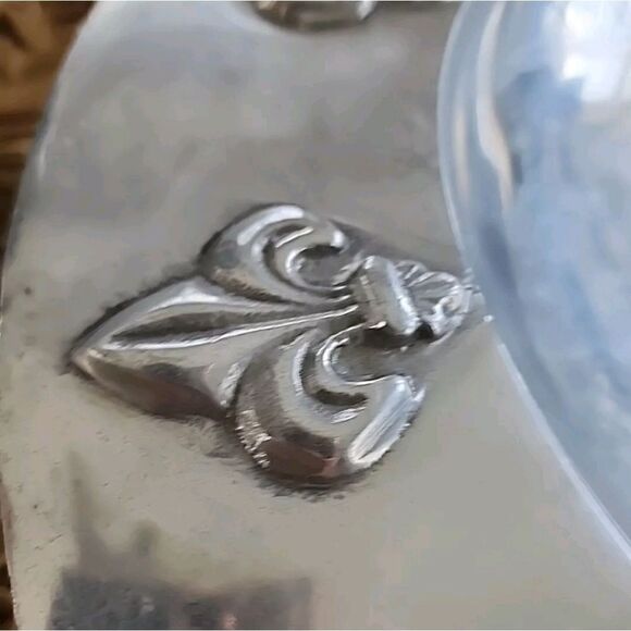 ⚜️Fleur de lis Cast Aluminum Bowl - Picture 8 of 12